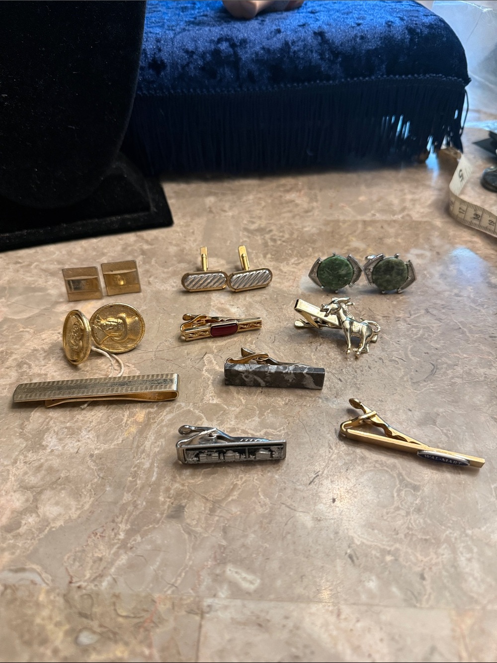 Vintage lot of 10 cufflinks and Tie clips  gold and Silvertone some marked 40-70